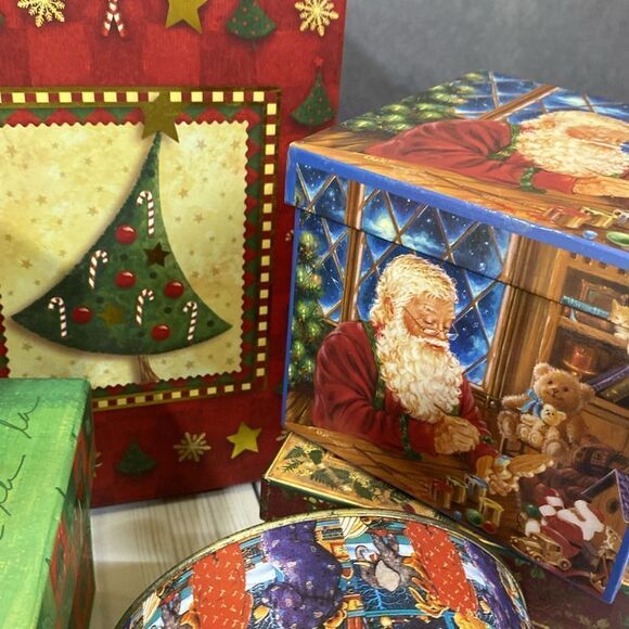 Christmas Holiday Gift Box and Tin Bundle - Picture 5 of 7